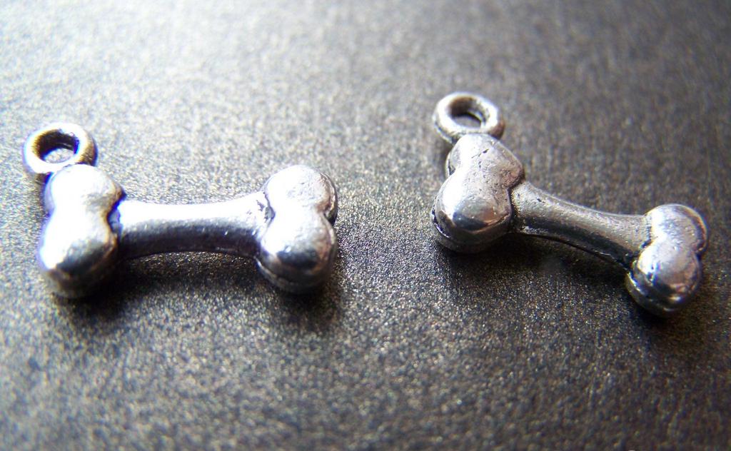 Accessories - Silver Dog Bone Charms Antique Silver Pet Ornament 7.5x18mm Set Of 20 Pcs A2384
