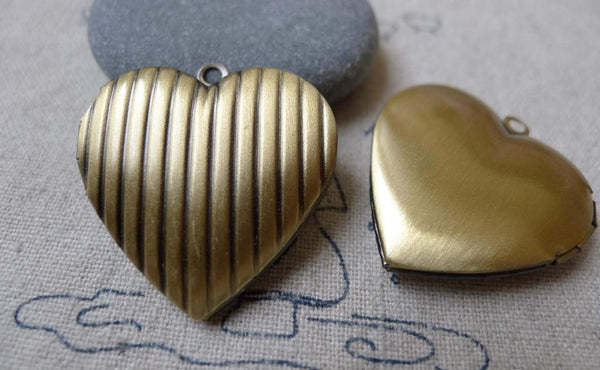 Accessories - Stripe Heart Picture Locket Antique Bronze Photo Locket Pendants 29mm Set Of 4 Pcs A7013