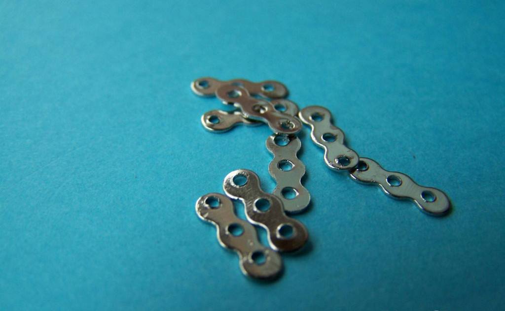Accessories - Three Hole Connectors Silvery Gray Nickel Tone 3x10mm Set Of 100 Pcs A1061