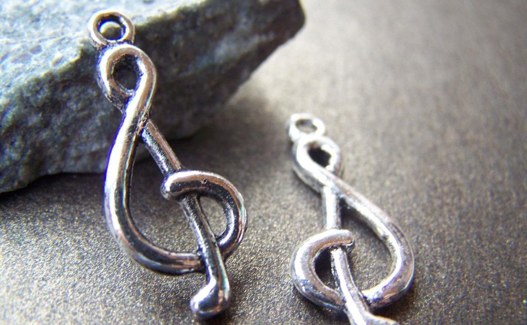 Accessories - Treble Clef Charms Antique Silver Music Note 10x26mm Set Of 10 Pcs A1646
