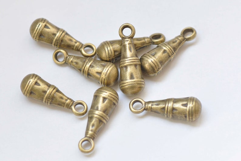 20 pcs Antique Bronze Textured Teardrop Charms Pendants 8x21mm A8127