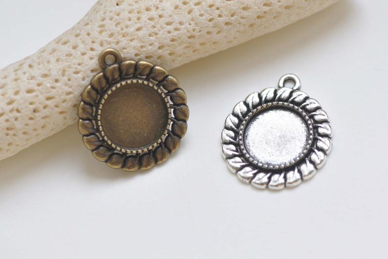 Antique Bronze/Silver Flower Round Base Settings Match 12mm Cabochon