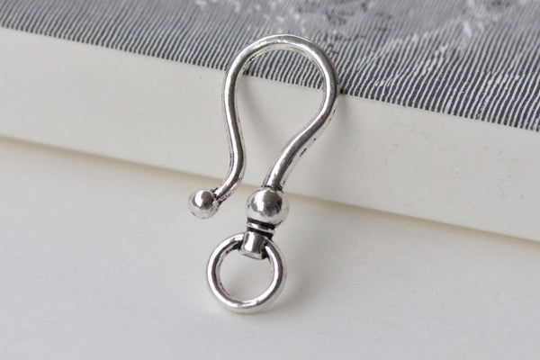 10 pcs Antiqued Silver Hooks Charms Connectors A8539