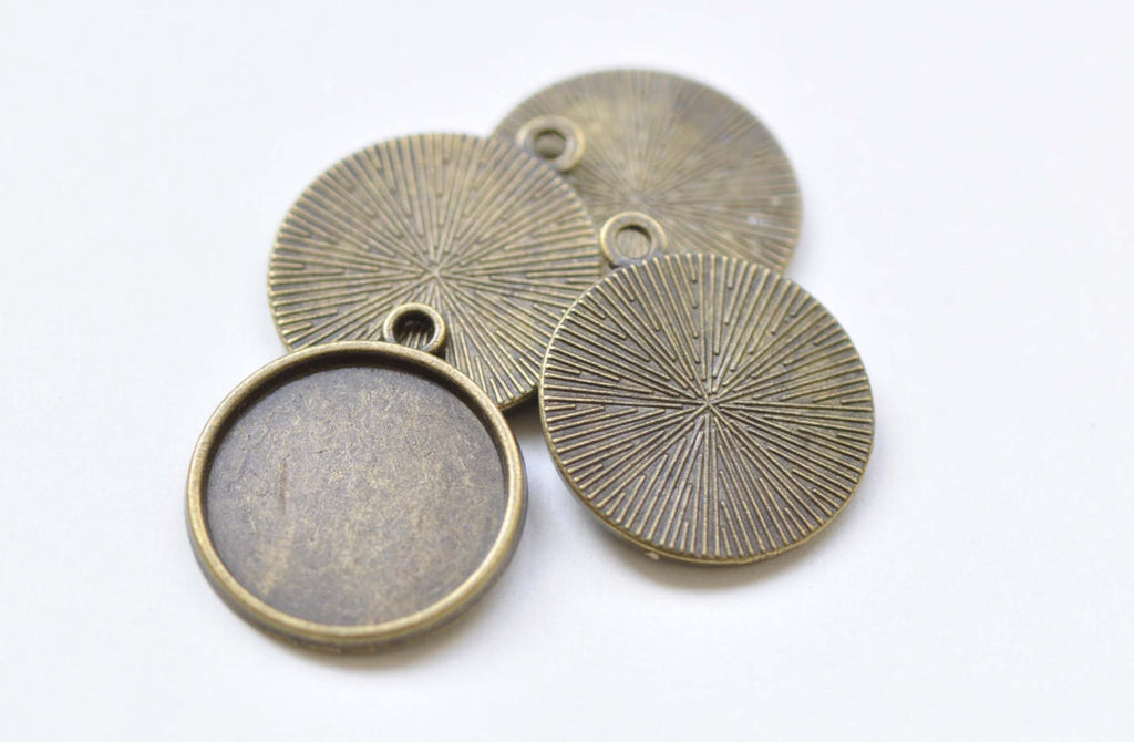 10 pcs Antique Bronze Pendant Tray Settings Match 18mm Cabochon A8461