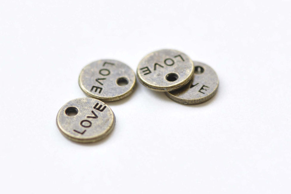 50 pcs Antique Bronze Small Love Round Tag Circle Charms 9mm A8462