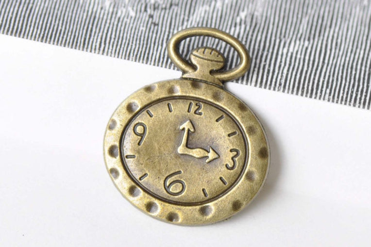 10 pcs Antique Bronze Watch Clock Charms 27x32mm A8654