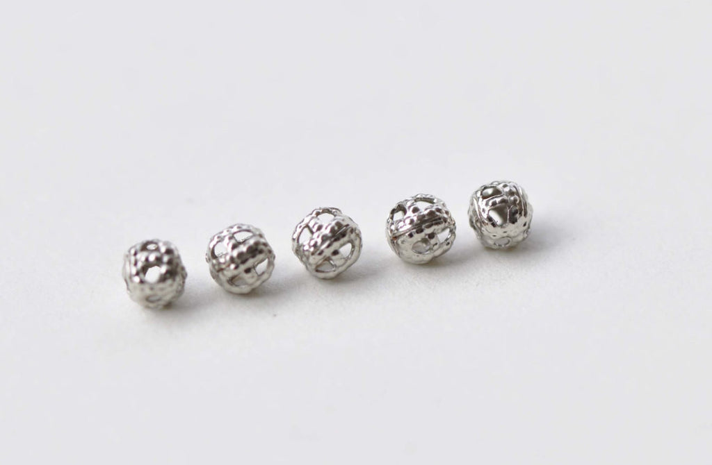 300 pcs Platinum Tone Filigree Ball Spacer Beads Size 4mm A8778