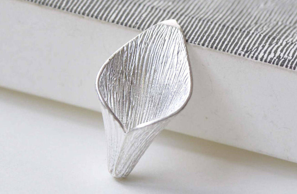6 pcs Matte Silver Plated Brass Calla Lily Flower Bead Caps 16x29mm A8888