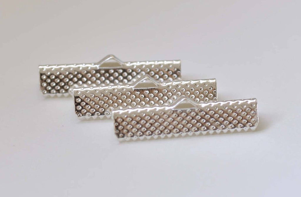 50 pcs Silver Tone Ribbon Ends Clamps Fasteners Clasps 30mm A8849