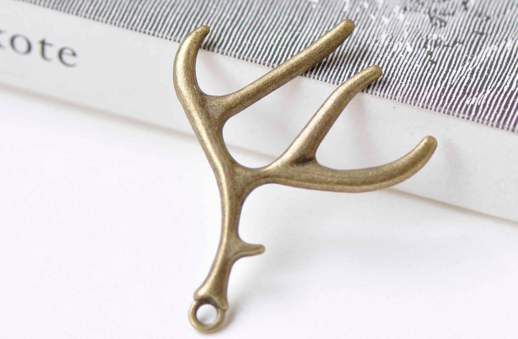6 pcs Antique Bronze Antler Deer Horn Pendants Charms A9002
