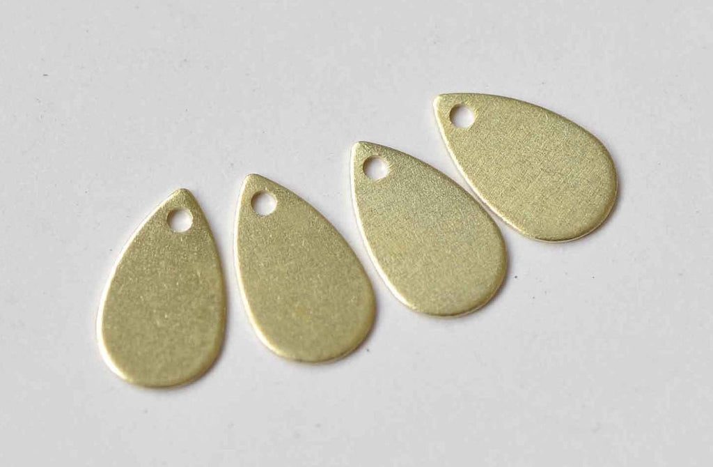 50 pcs Raw Brass Blank Teardrop Charms 6x10mm A8995