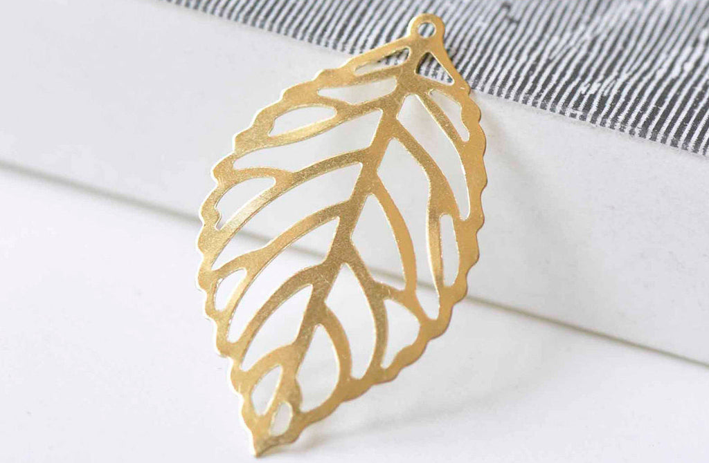 10 pcs Raw Brass Filigree Leaf Charms Stamping Embellishments A9037