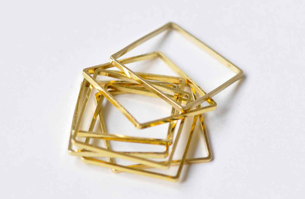 50 pcs Square Rings Gold Seamless Rings 16mm A9019
