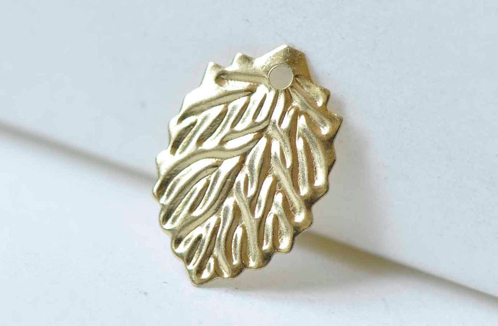 50 pcs Raw Brass Leaf Charms Stamping Embellishments A9034