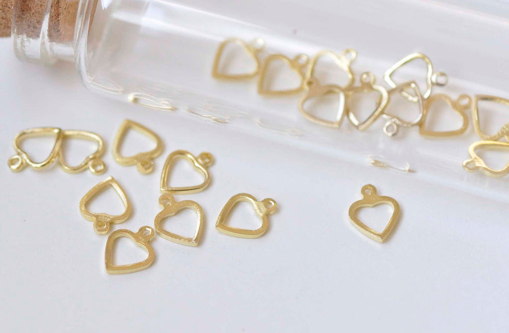 50 pcs Shiny Gold Lovely Heart Frame Charms 5.6x7.5mm A546