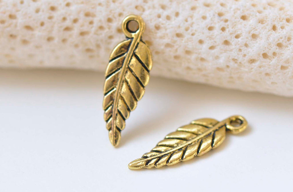 20 pcs Antique Gold Small Detailed Leaf Charms 7x16mm A6280