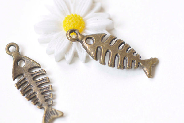 10 pcs Antique Bronze Filigree Fish Bone Pendants Charms 9x25mm A6055