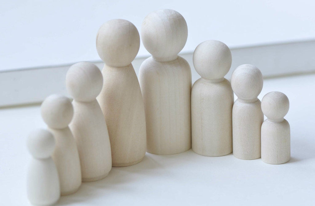 One Set of 8 Unfinished Solid Wood Peg Toy People Family Doll A1704