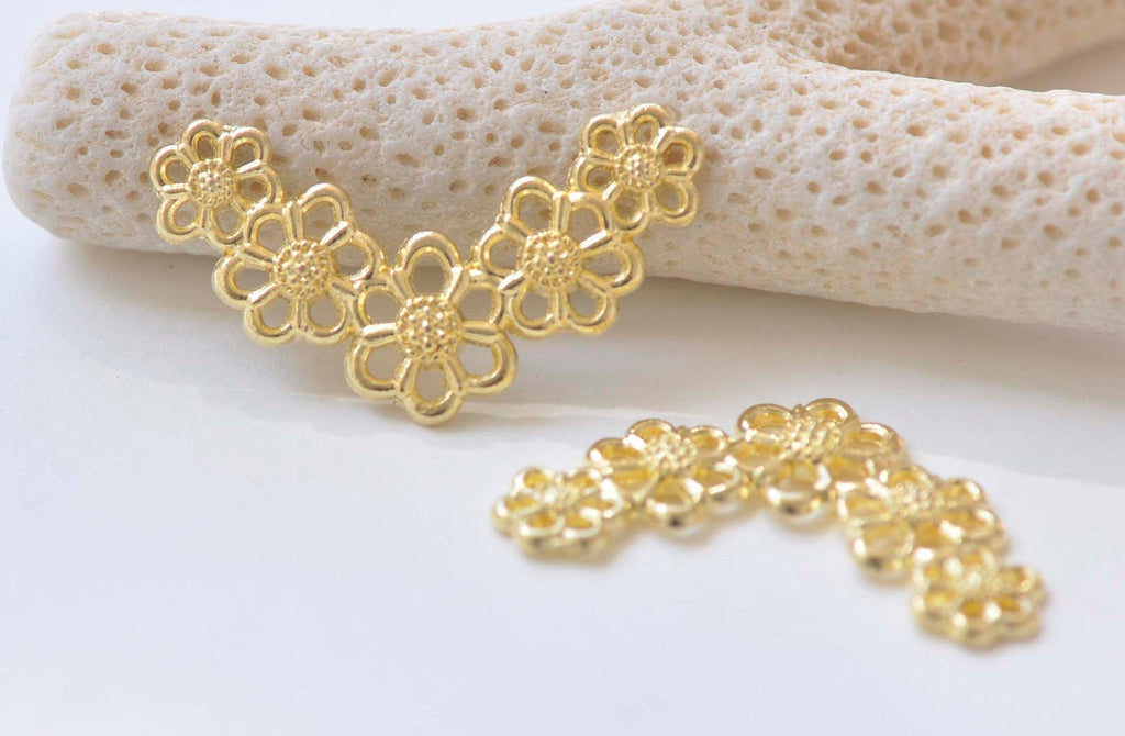 20 pcs Shiny Gold V Shaped Five Flower Connectors Charms 20x33mm A7158