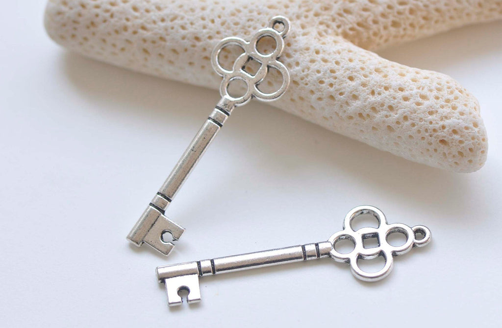 20 pcs Antique Silver Key Charms Jewelry Making Supplies 15x46mm A8677