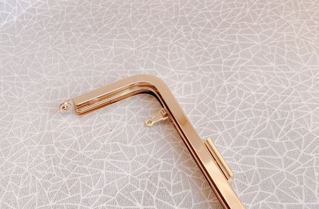 18 x 7.5cm ( 7" x 3" ) Light Gold Purse Frame Handle Purse Frame