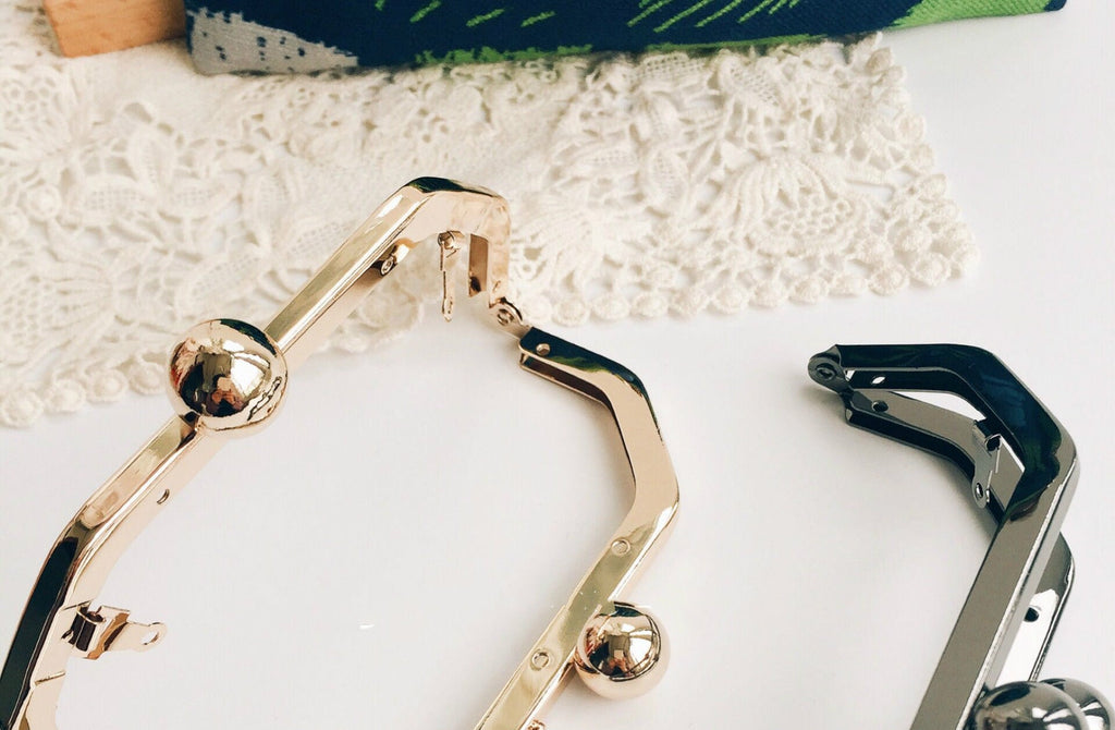 Retro Purse Frame Bag Hanger With Screws 13.5cm x 6.5cm