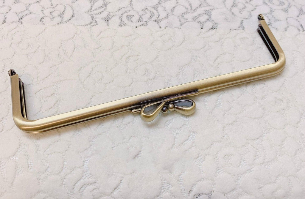 10 pcs Purse Frame Glue In Style With Butterfly Knot Three Colors 18cm x 5cm