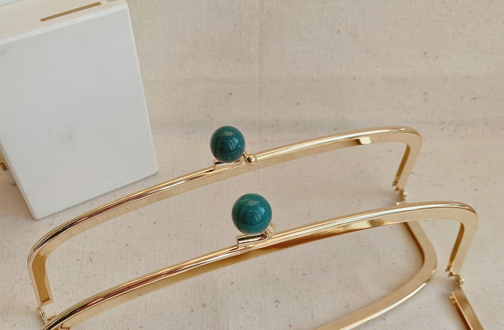 22cm Gold Purse Frame With Deep Green Acrylic Kisslock Glue-In Style 22cm x 7.6cm