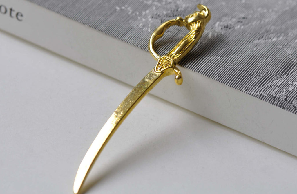 Gold Japanese Blade Katana Sword Pendant Charms Set of 10 A7978