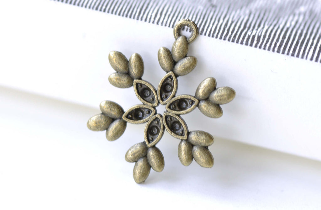 Antique Bronze Snowflake Leaf Charms Pendants Set of 10 A8104