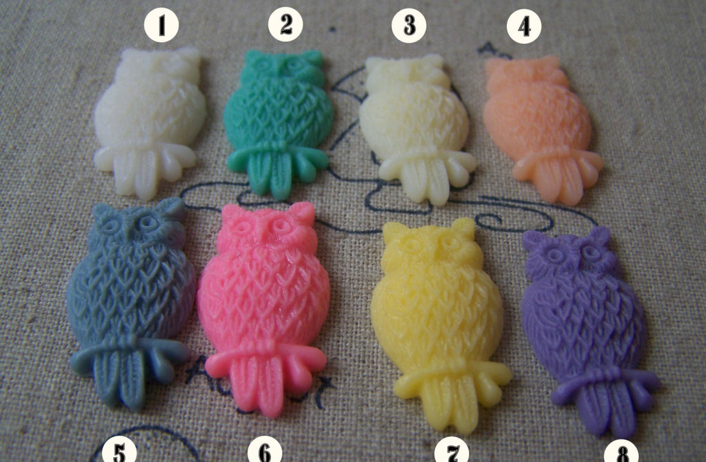 Resin Owl Cameo Cabochon 14x26mm