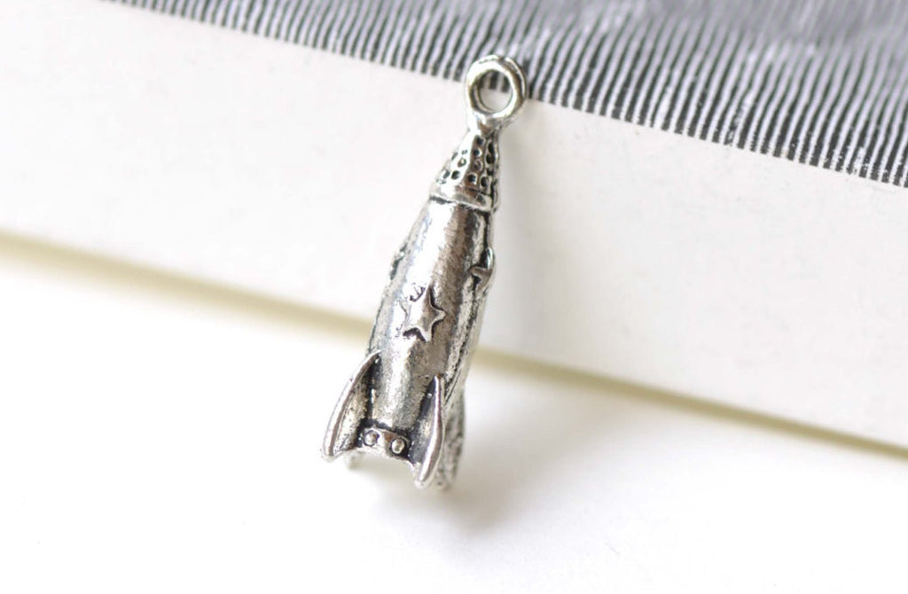 10 pcs Rocket Ship Charms Antique Silver Star Missile Pendant A8246