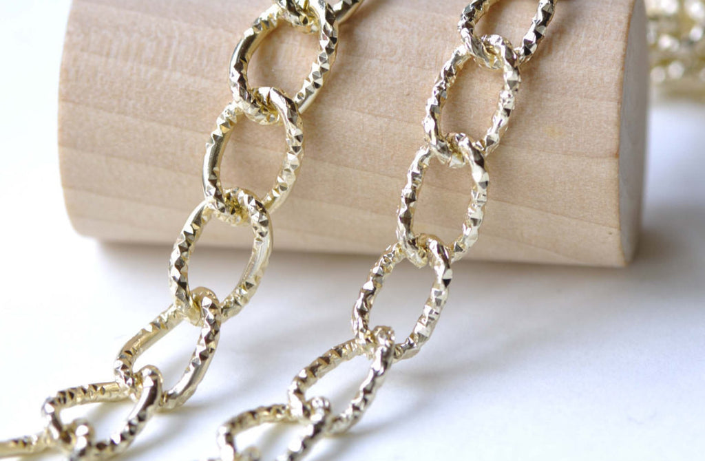 16ft (5m) KC Gold Aluminum Diamond Pattern Oval Chain