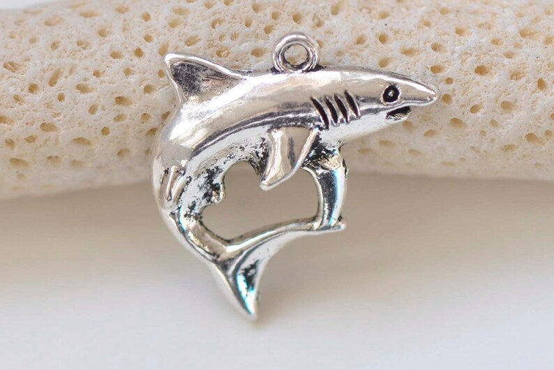 10 pcs of Antique Silver Lovely Shark Charms 20x24mm