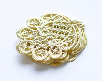 10 pcs Raw Brass Filigree Flower Round Embellishments 36x41mm A8824