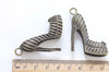 5 pcs of Antique Bronze Lovely High Heel Sandals Shoes Pendants 32x41mm A6022