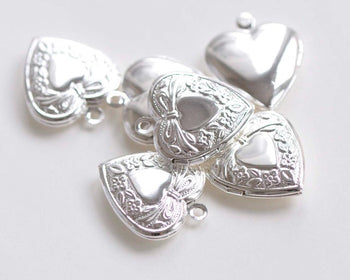 4 pcs of Shiny Silver Heart Shaped Photo Lockets 20x23mm