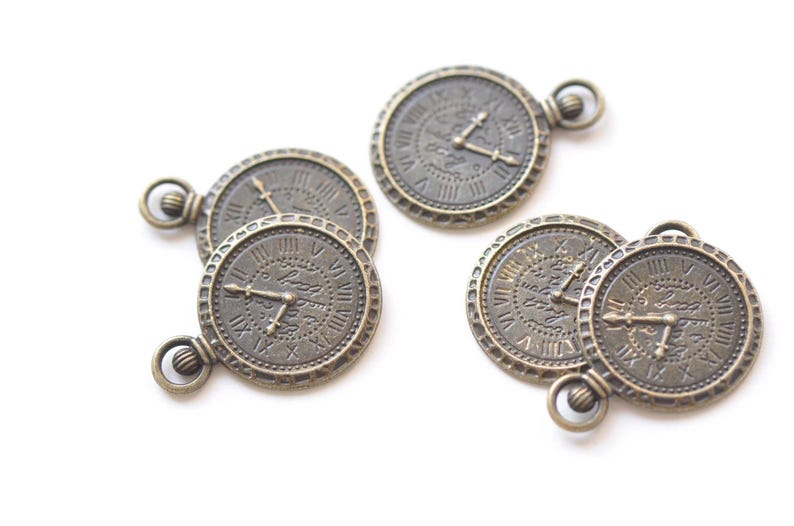 10 pcs of Antique Bronze Round Clock Charms 21x29mm