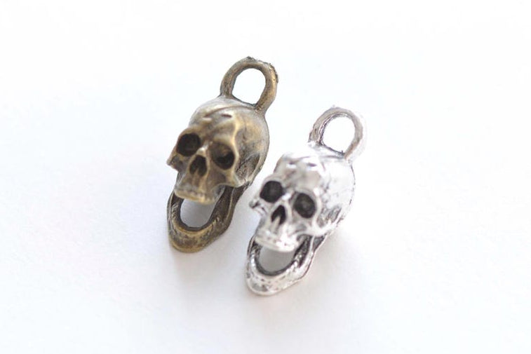 10 pcs of Antique Bronze/Silver Skull Charms 12x29mm