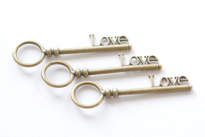 10 pcs of Antique Bronze Key Charms Pendants Huge Size 16x55mm
