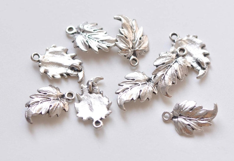 20 pcs of Antique Silver Lovely Leaf Connectors Charms 12x19mm