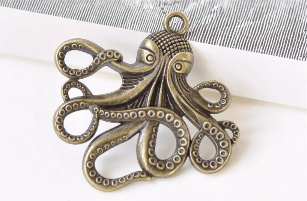 Antique Bronze Octopus Charms Ocean Pendants Set of 4 A8373