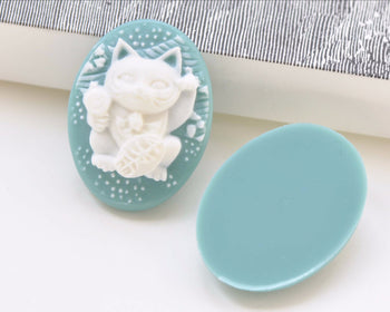 Resin Fortune Cat Cabochon Oval Cameo Set of 6 A8405