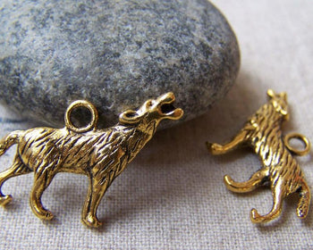 Accessories - 10 Pcs Antique Gold Wolf Howling Charms Pendants 20x26mm A5612