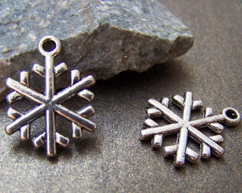 Accessories - 10 Pcs Antique Silver Filigree Snowflake Charms 15mm A1032