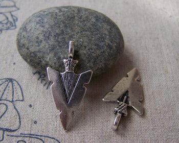 Accessories - 10 Pcs Antique Silver Triangle Arrow Symbol Charms 16x31mm A4476