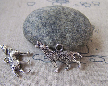 Accessories - 10 Pcs Antique Silver Wolf Howling Charms Pendants 20x26mm A5331