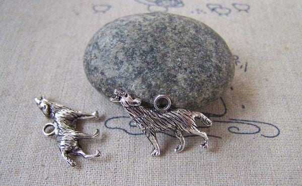 Accessories - 10 Pcs Antique Silver Wolf Howling Charms Pendants 20x26mm A5331