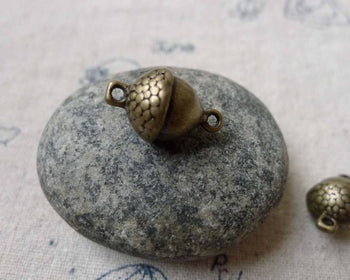 Plants & Trees - 10 pcs Antique Bronze 3D Acorns Pinecones Connectors Charms  A6631