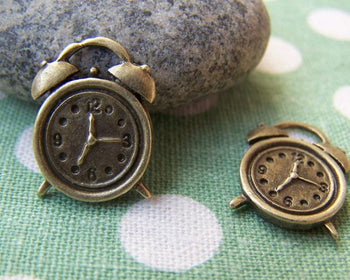 People, Profession & Hobby - 10 pcs Antique Bronze Alarming Heart Clock Charms A1641